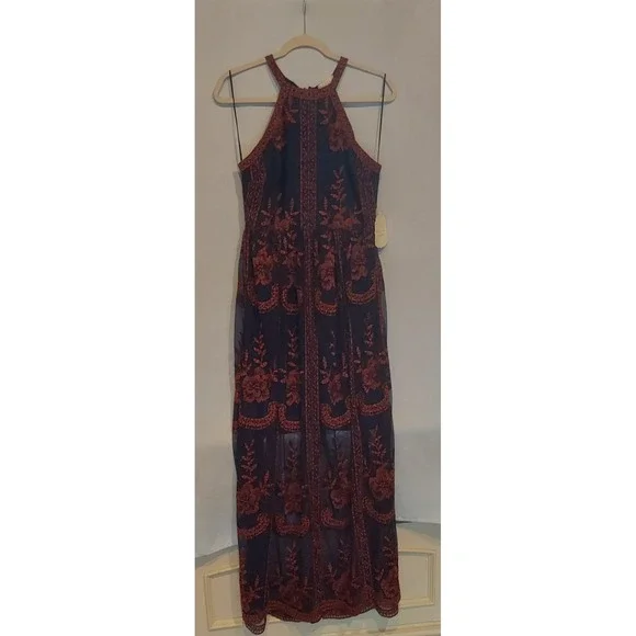 Altar'd State Womens Navy & Maroon Floral Lace Maxi Dress Size Medium NWT - Picture 4 of 14